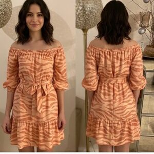 Magari made in Italy Elegant Peach Patterned Dress size M